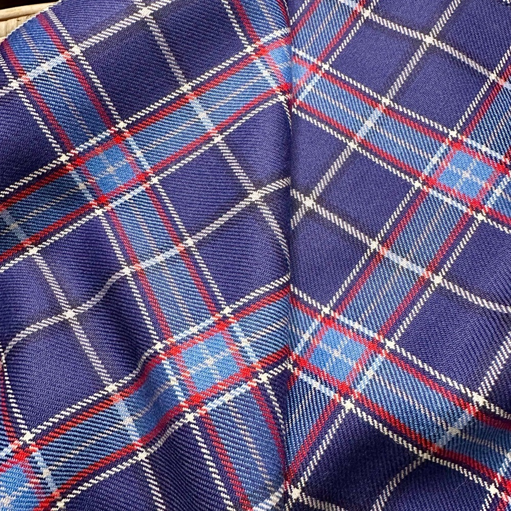 Ingles Buchan Blue Red White Tartan Wool Scarf - Picture 3 of 6